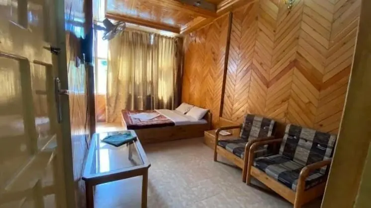 Deluxe Tek Büyük Yataklı Oda