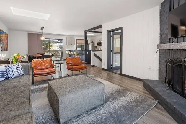 Daire (Snowmass Modern 3 bedroom w/ Hot Tub )