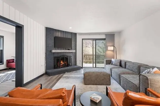 Daire (Snowmass Modern 3 bedroom w/ Hot Tub )