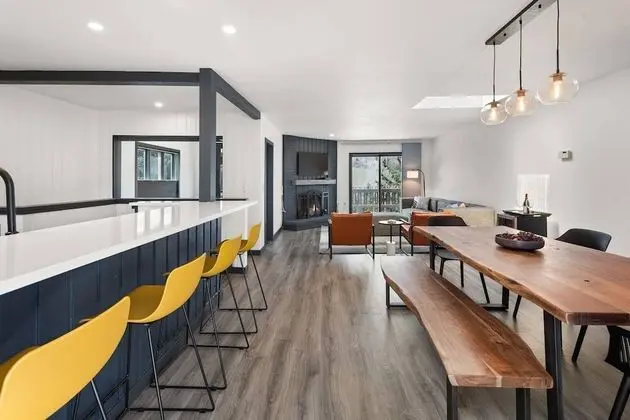 Daire (Snowmass Modern 3 bedroom w/ Hot Tub )