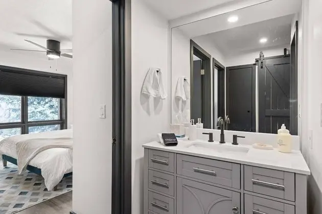 Daire (Snowmass Modern 3 bedroom w/ Hot Tub )