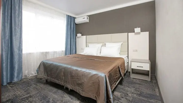 Comfort Tek Büyük Yataklı Oda