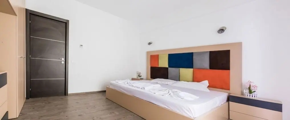 Apart Daire, 2 Yatak Odası, Göl Manzaralı