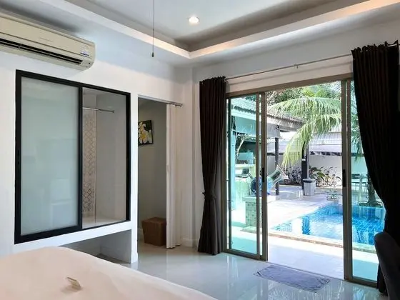 Deluxe Double Room with  Pool View