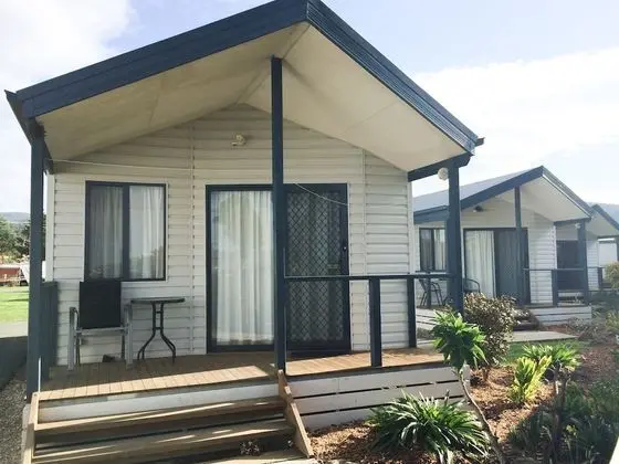 Kulübe (Waterview Cabin)