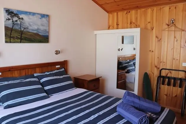 Kulübe (Waterview Cabin)