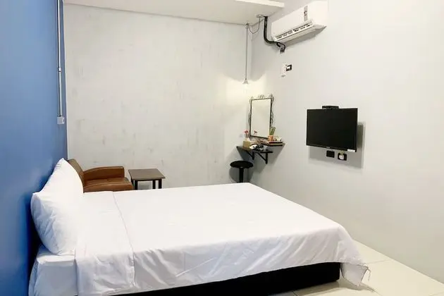 Tek Büyük Yataklı Oda, Penceresiz