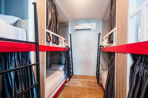 Comfort Ortak Ranzalı Oda, Sadece kadınlar için, Sigara İçilmez (Room A)