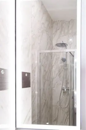 Tek Büyük Yataklı Oda (101)