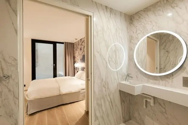 Tek Büyük Yataklı Oda, Veranda, Zemin Kat (001)