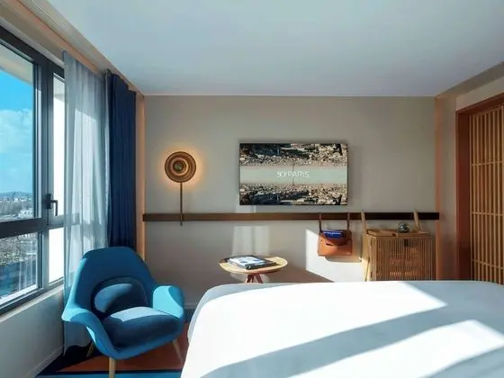 Deluxe Tek Büyük veya İki Ayrı Yataklı Oda (Iconic)