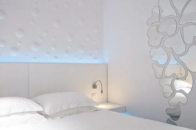 Deluxe Tek Büyük Yataklı Oda, Havuz Manzaralı