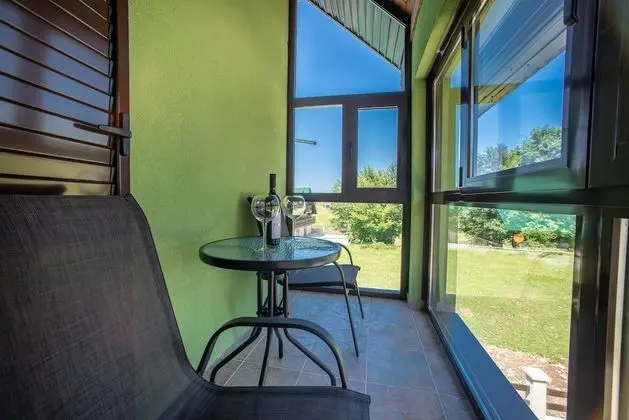 Villa (2)