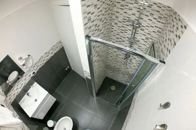 Tek Büyük Yataklı Oda, Balkon (Green)