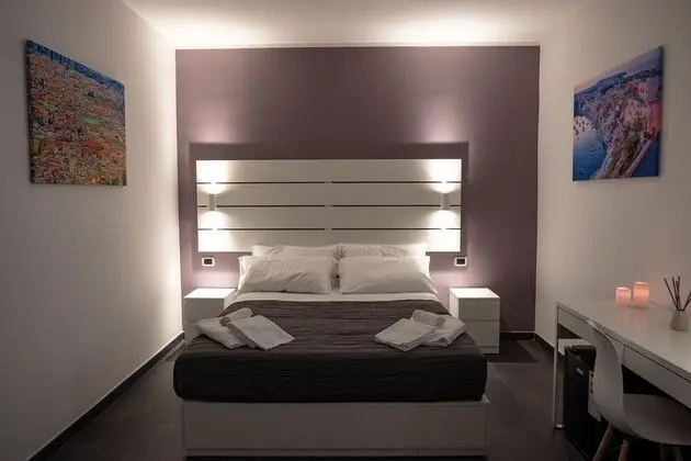 Tek Büyük Yataklı Oda (Lilac)