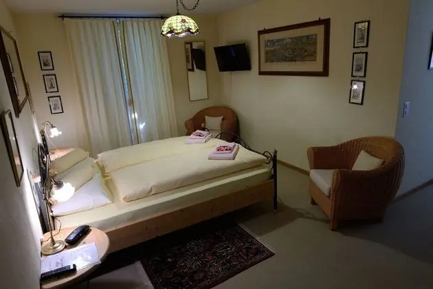 Comfort Tek Büyük Yataklı Oda