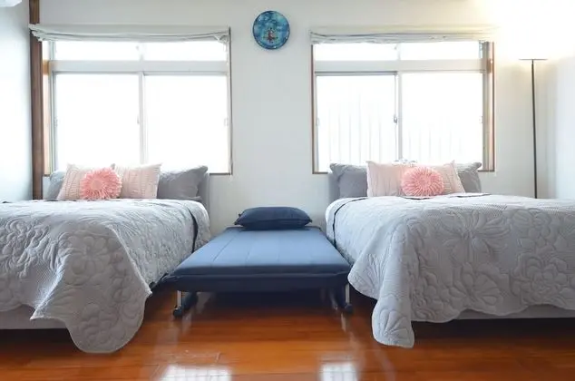 Ev (Private Vacation)