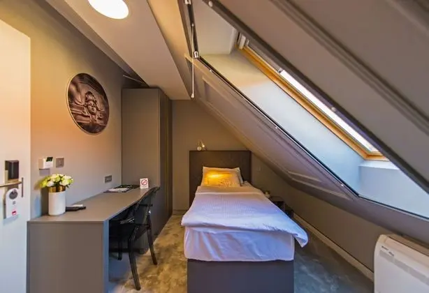 Tek Kişilik Oda, Özel Banyo (Single Room)