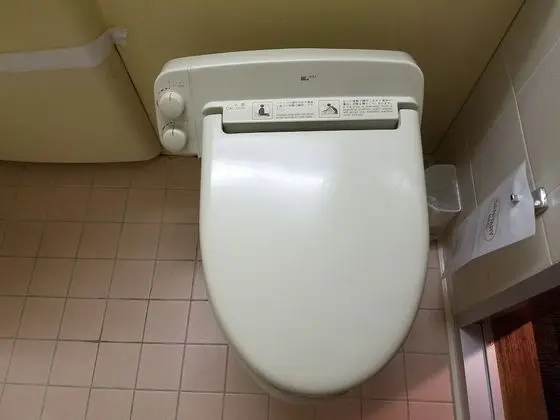 Tek Kişilik Oda, Sigara İçilebilir