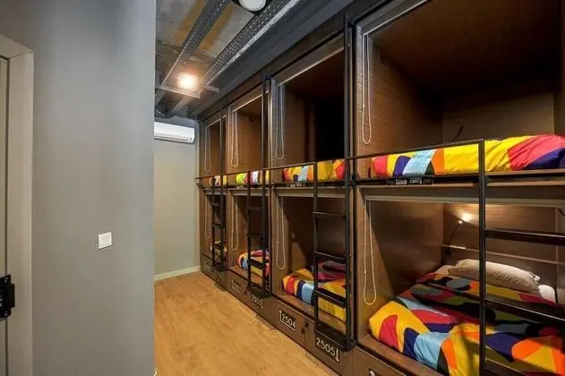Comfort Ortak Ranzalı Oda, Sadece erkekler için, Veranda