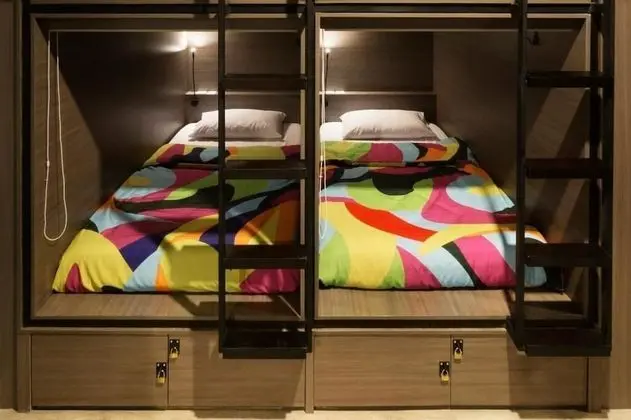 Comfort Ortak Ranzalı Oda, Sadece erkekler için, Veranda