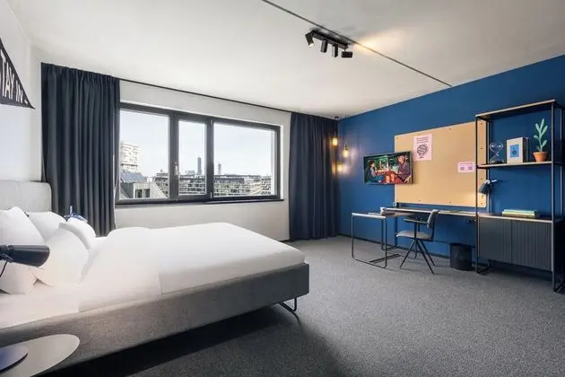 Deluxe Tek Büyük Yataklı Oda