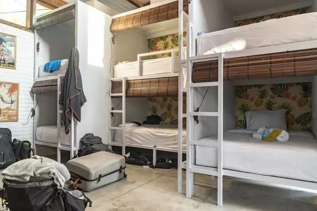 Deluxe Ortak Ranzalı Oda