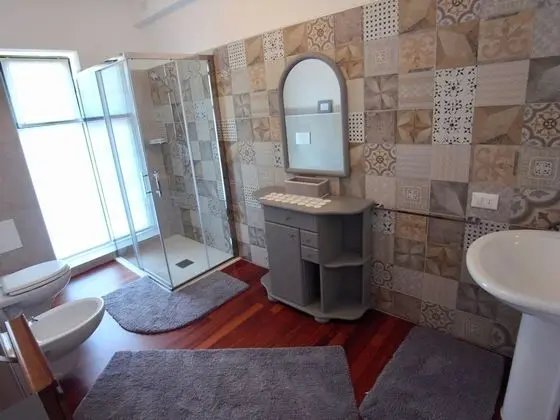 Tek Büyük Yataklı Oda, Bahçe Manzaralı