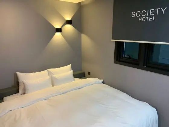 Business Tek Büyük Yataklı Oda