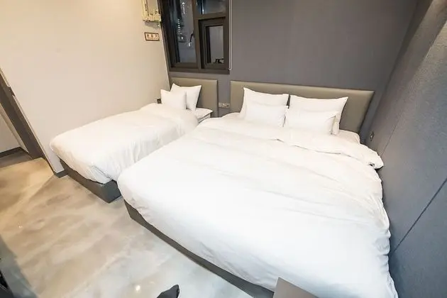 Business Üç Kişilik Oda