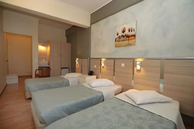 Üç Kişilik Oda (3 single beds)