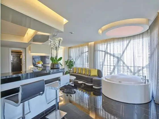 Sodeco Suite