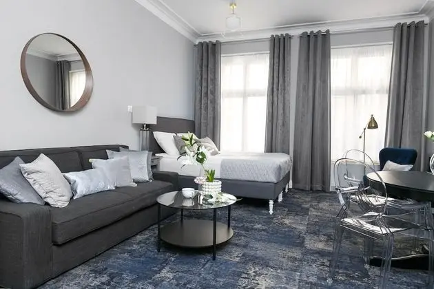 Junior Süit (Lisbon)