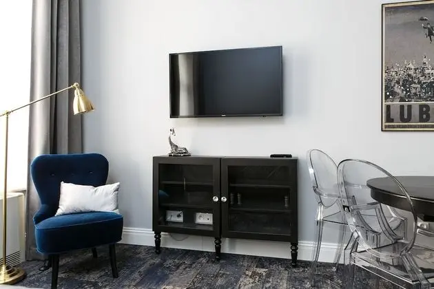 Junior Süit (Lisbon)