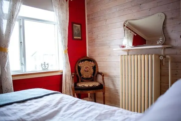 Basic Tek Büyük Yataklı Oda