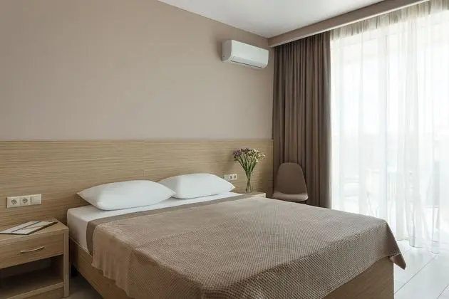 Comfort Tek Büyük veya İki Ayrı Yataklı Oda