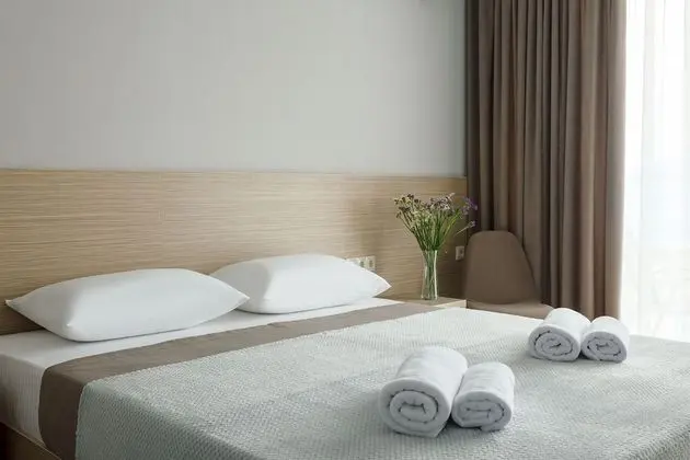 Comfort Tek Büyük veya İki Ayrı Yataklı Oda