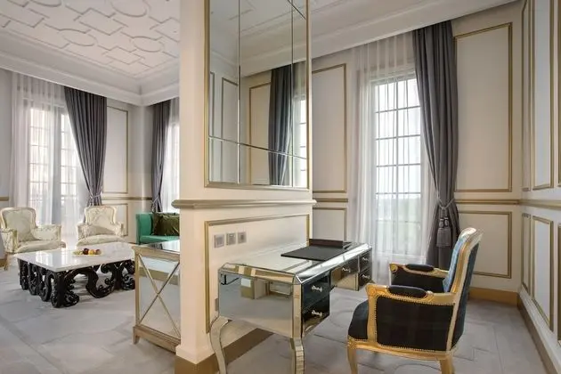 Executive Suite