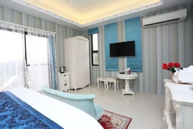 Superior Tek Büyük Yataklı Oda, Küvet, Avlu Manzaralı
