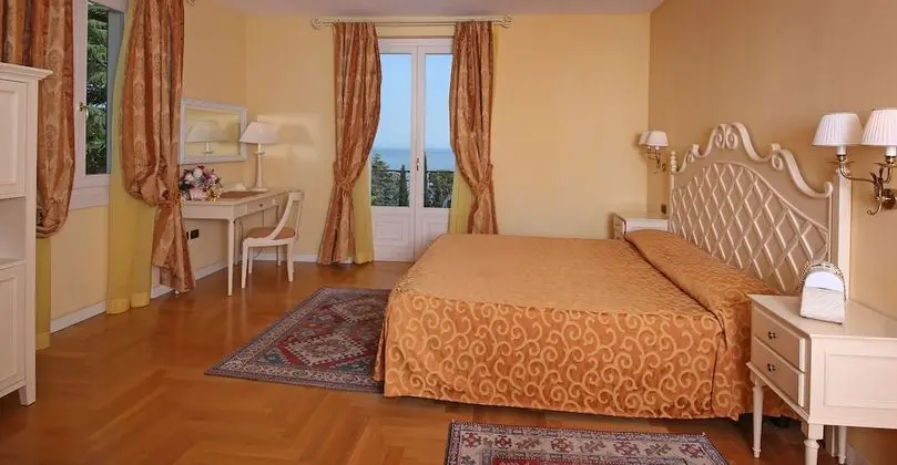 Deluxe Dört Kişilik Oda, Balkon, Göl Manzaralı