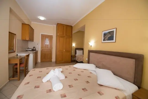 Üç Kişilik Oda, Dağ Manzaralı