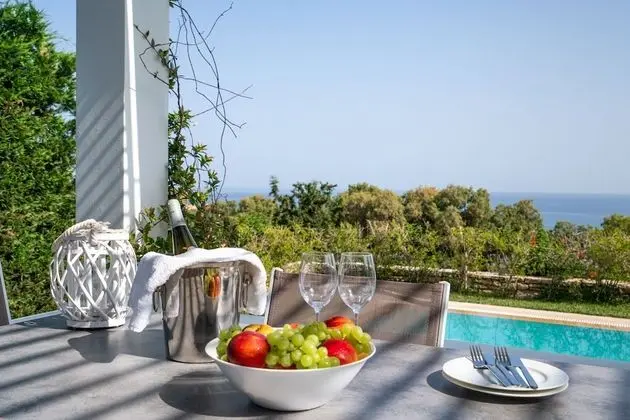Villa (Arismari)
