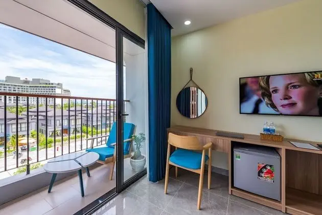 Deluxe Tek Büyük Yataklı Oda, Balkon