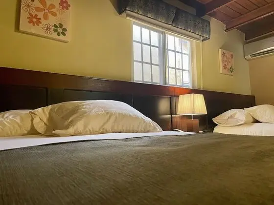 Dört Kişilik Oda, 2 Çift Kişilik Yatak