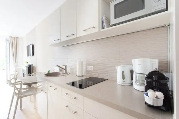 Apart Daire, Teras, Bahçe Manzaralı (Cleaning Fee Included in Price)