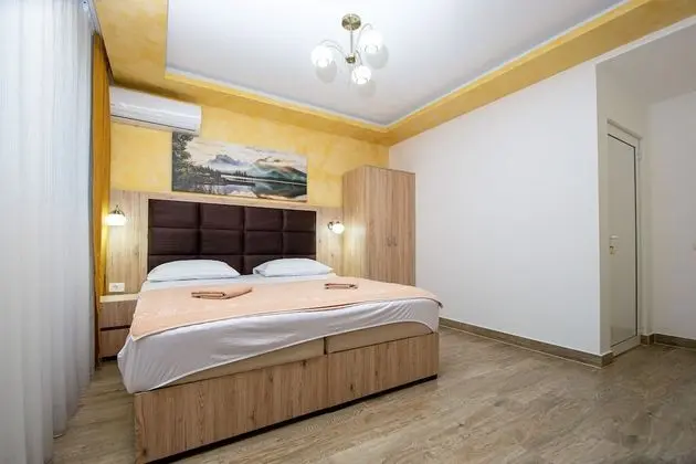 Stüdyo, Balkon, Zemin Kat (1,3,4,5,6)