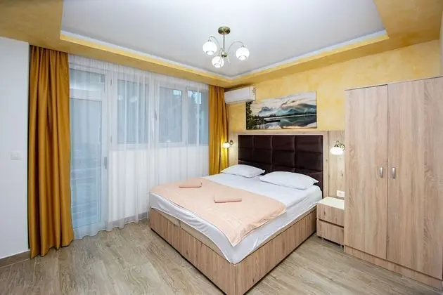 Stüdyo, Balkon, Zemin Kat (1,3,4,5,6)
