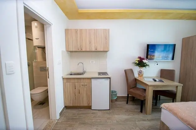 Stüdyo, Balkon, Zemin Kat (1,3,4,5,6)