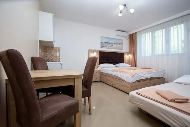 Stüdyo, Balkon, Zemin Kat (2,8,9,18)