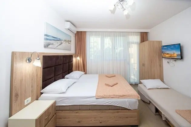 Stüdyo, Balkon, Zemin Kat (2,8,9,18)